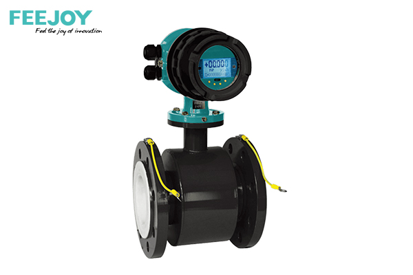 电磁流量计如何在化学工业中实现精确控制？